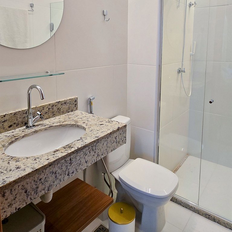 1km do Carnaval, Barra | Ar-cond. | 6x S/ Juros!