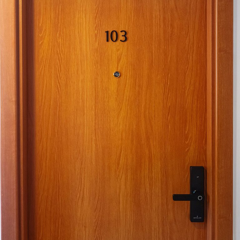 1km do Carnaval, Barra | Ar-cond. | 6x S/ Juros!