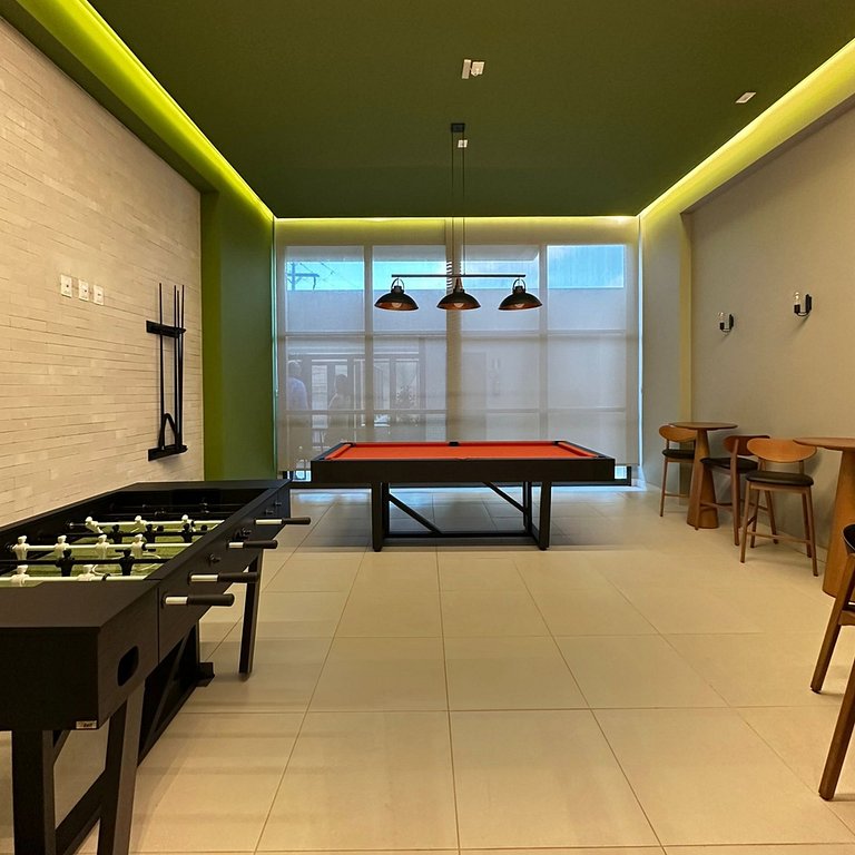 Apê Novo 2/4 | Beira-mar | Piscina | 2 Garagens