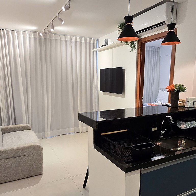 Apê Novo Completo | Perto da Praia da Barra