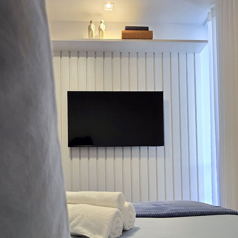 Apê Novo Completo | Perto da Praia da Barra