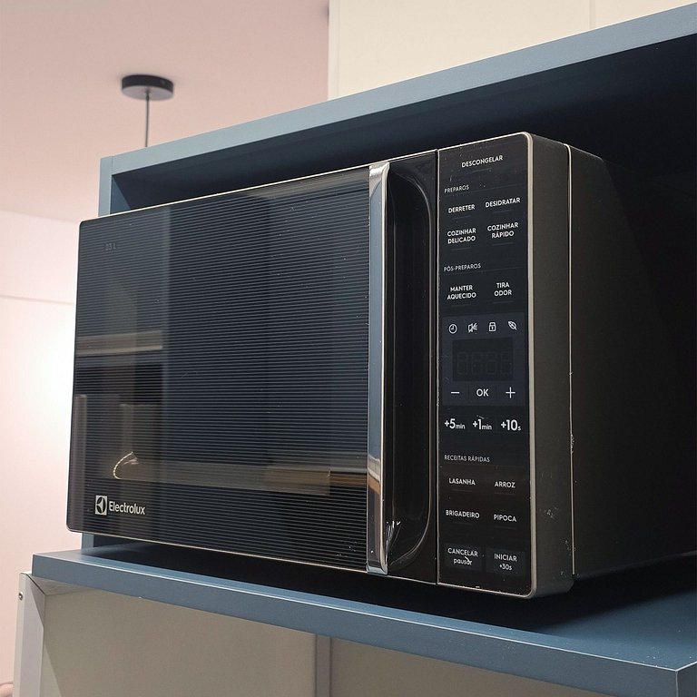 Apê Novo Completo | Perto da Praia da Barra