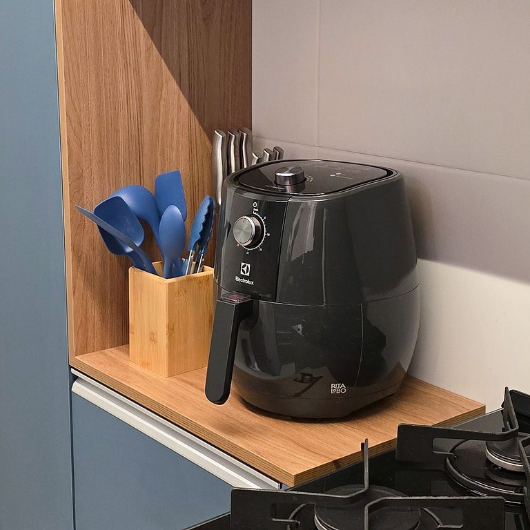 Apê Novo Completo | Perto da Praia da Barra