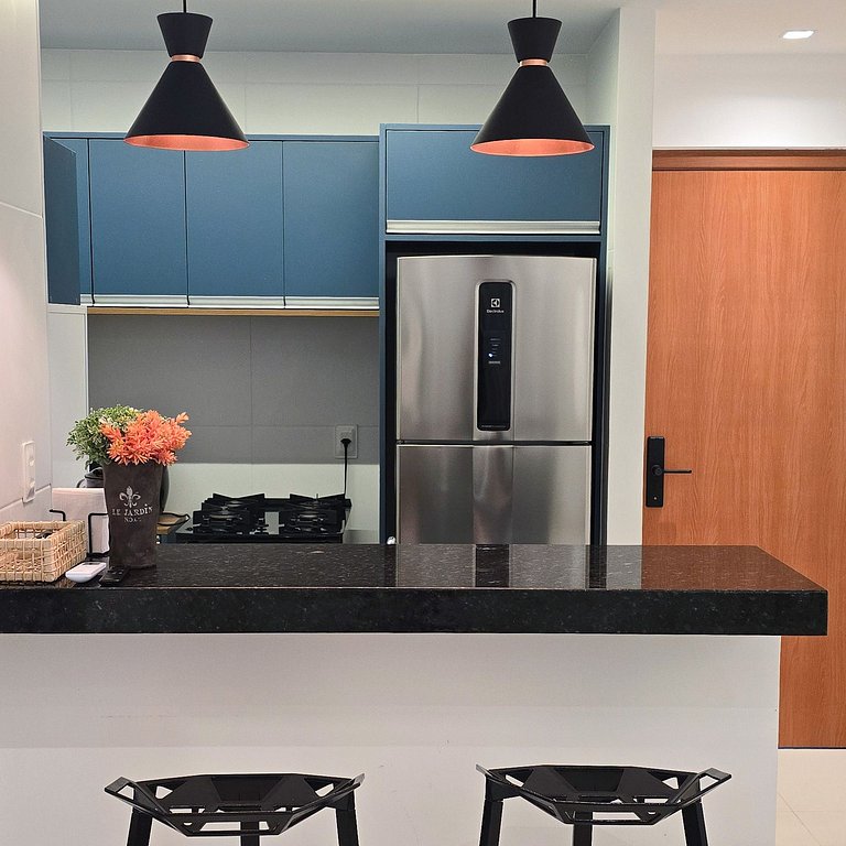 Apê Novo Completo | Perto da Praia da Barra