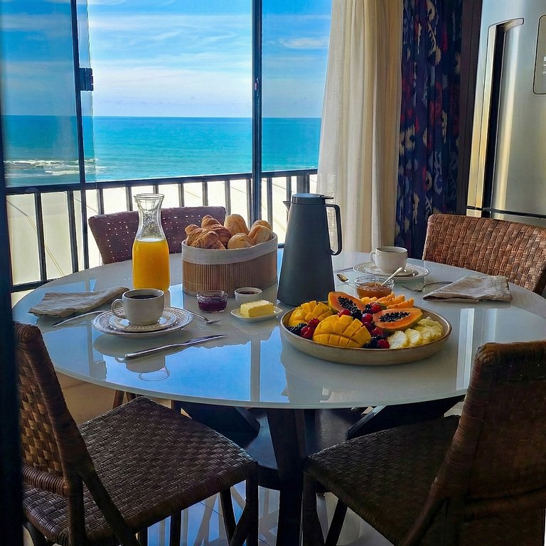 Apê Completo 2/4 | Acesso a Praia | Vista Mar