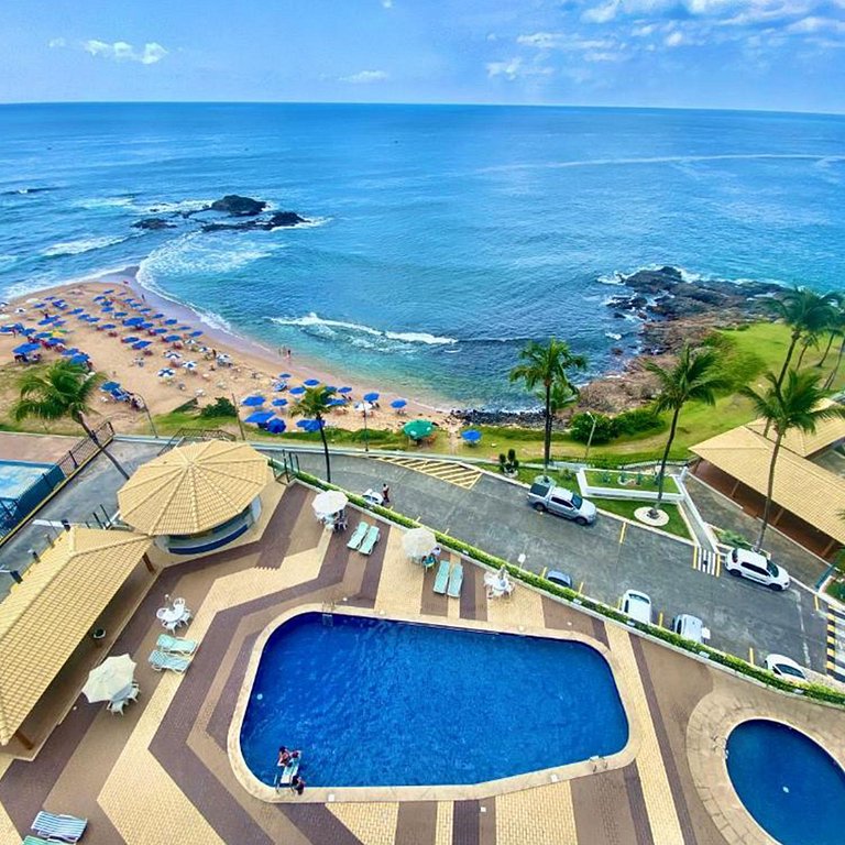 Apê Completo 2/4 | Acesso a Praia | Vista Mar